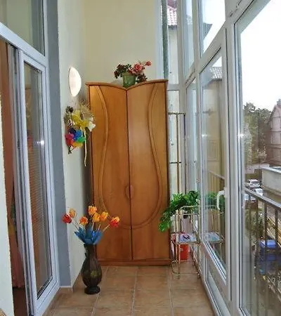 Apartment Fontane 8 *
